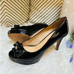 Antonio Melani Black Patent Bow Peep-Toe Platform Pump Size 8.5